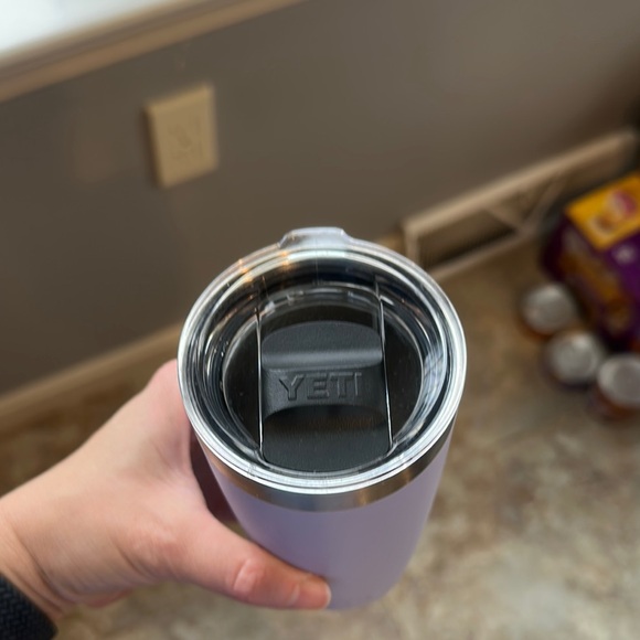 YETI 10 oz Tumbler - Picture 3 of 6